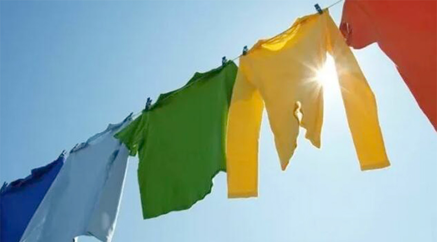 家用衣服烘干機(jī)與太陽(yáng)晾曬干衣相比，哪種更節(jié)省能源？