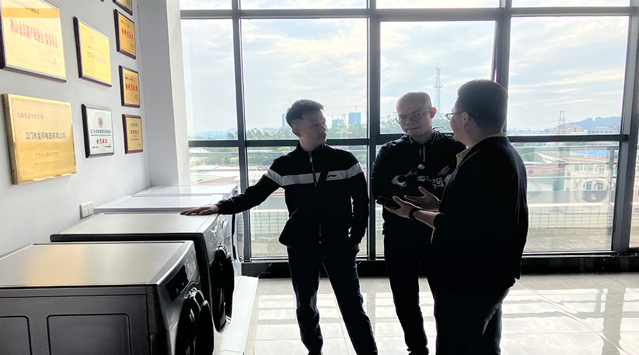 廣交會熱度延續(xù)，金環(huán)電器再迎考察團(tuán)