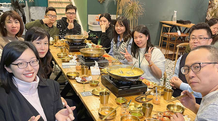 寒冬暖心！金環(huán)電器銷售部組織火鍋團建沖刺2022